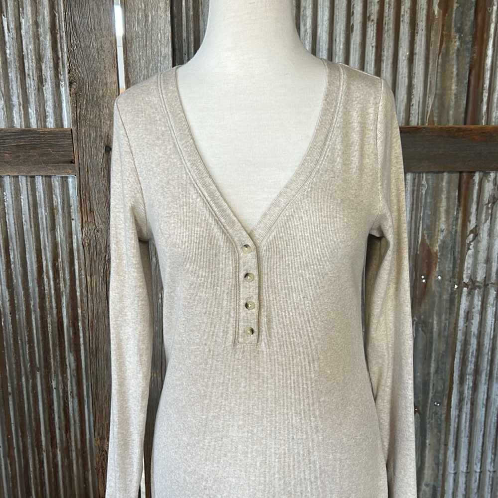 Old Navy Beige Long Sleeve Dress - Picture 2 of 8